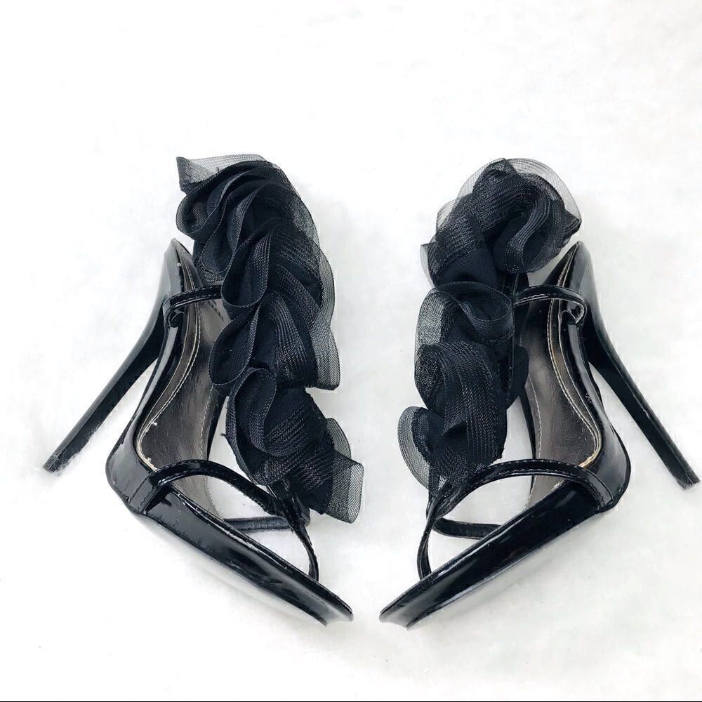 Bakers “Rory” Black 5” Ruffle Top Stiletto Heels